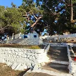 Odysseas *