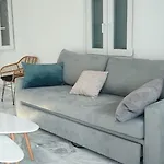 Odysseas Apartment *